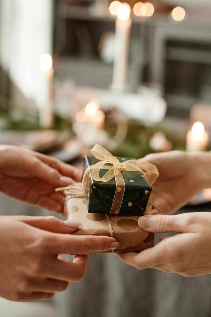 أفكار هدايا رمزية لتجديد الحب بين الزوجين